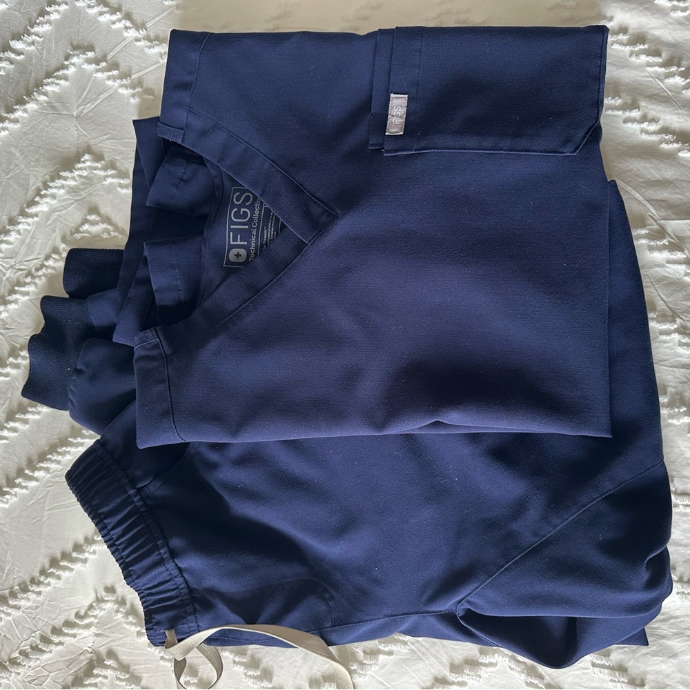 Figs Navy Blue Scrub Set